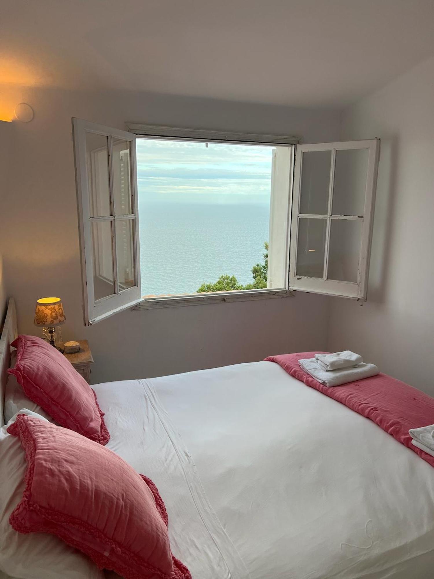 Casa Blanca De Begur Con Vistas Al Mar Y Piscina Villa Exterior foto